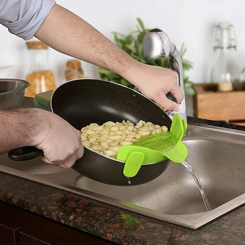 Silicone Strainer Clip – Clip-On Pot Drainer for Kitchen