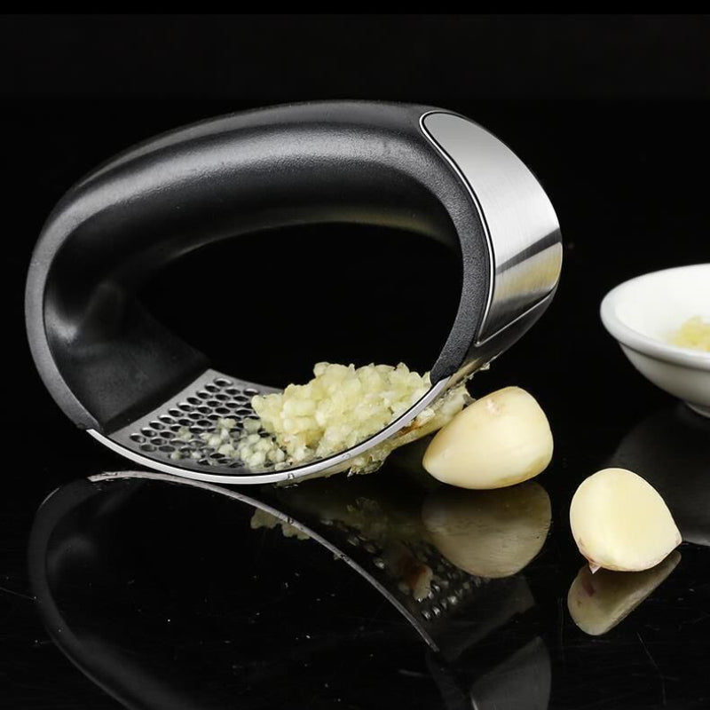 Stainless Steel Garlic Press – Heavy Duty Garlic Crusher Tool