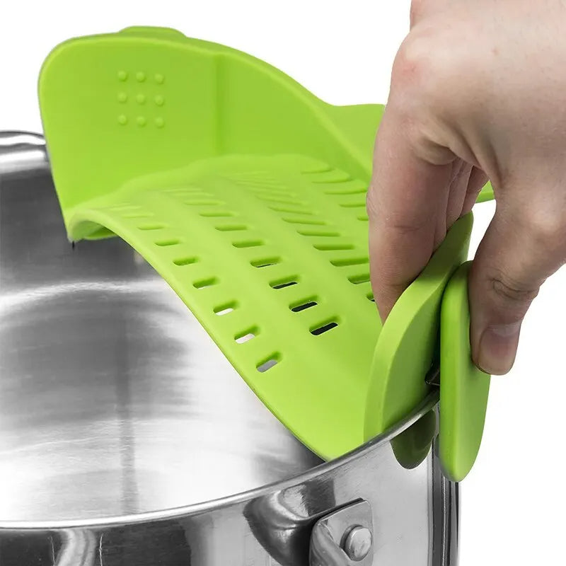 Silicone Strainer Clip – Clip-On Pot Drainer for Kitchen
